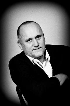 1-A07_5611-001-velik čb-osnovni